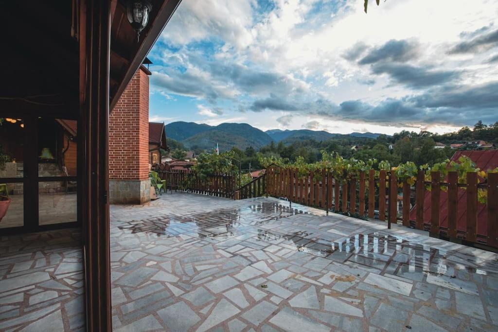 Duvaro Guesthouse Raduil Exterior photo