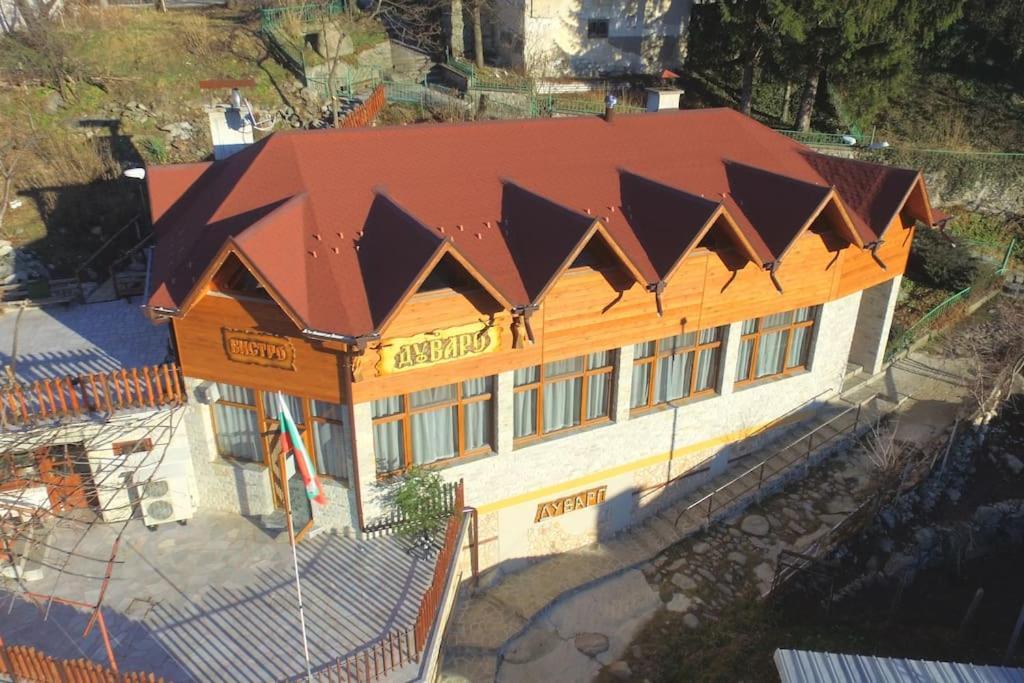 Duvaro Guesthouse Raduil Exterior photo